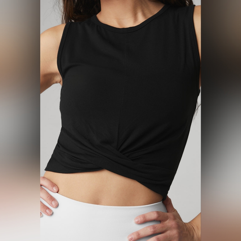Alo yoga cover tank